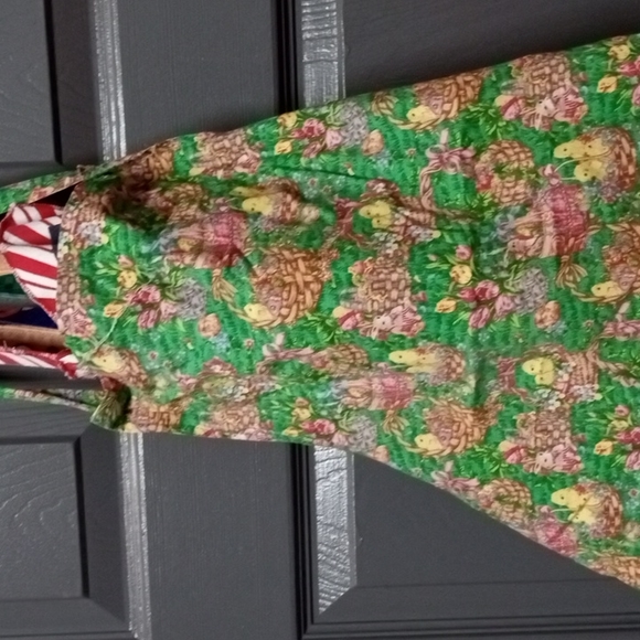 Aprons - Picture 5 of 8